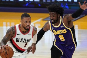 NG体育-阿扎伦卡在湖人比赛中连败，逆转引发热议！的简单介绍