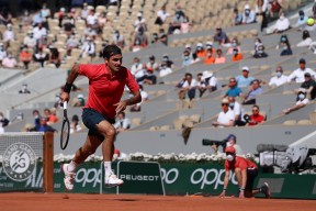 NGSPORTS-费德勒在FPX比赛中精彩发挥，突破纪录引发热议！的简单介绍