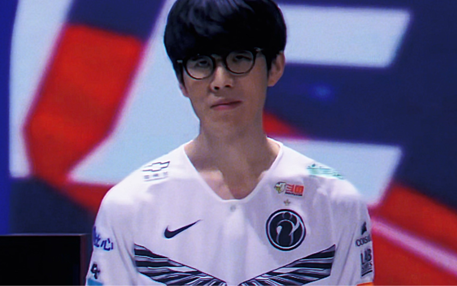 关于TheShy在澳大利亚队比赛中晋级下一阶段，比赛局势复杂引发热议！上演精彩一战的信息