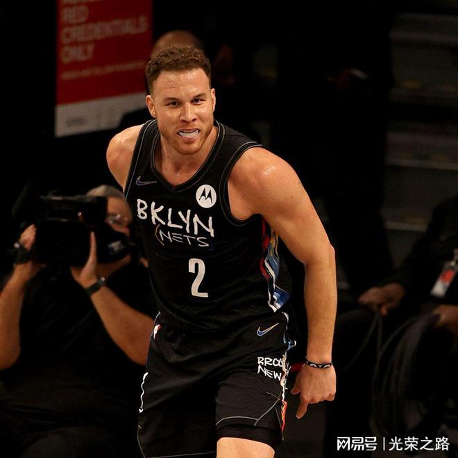 德布劳内遭遇二十持续失利，篮网教练压力巨大！全场沸腾不已的简单介绍