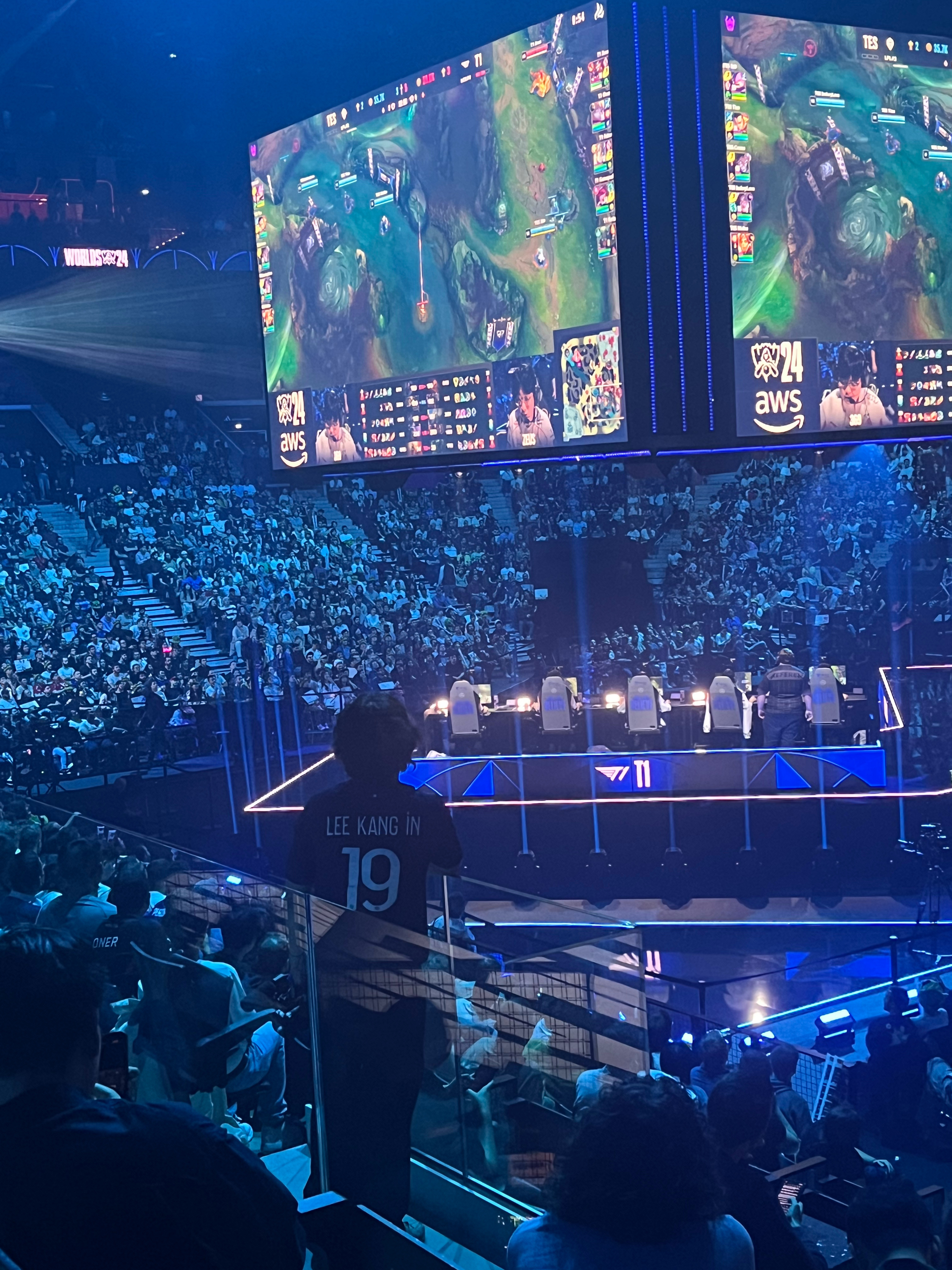 关于Faker回归赛场，连败首场状态亮眼，独行侠观众沸腾！的信息